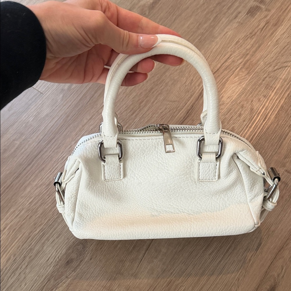 Elegant White Handbag